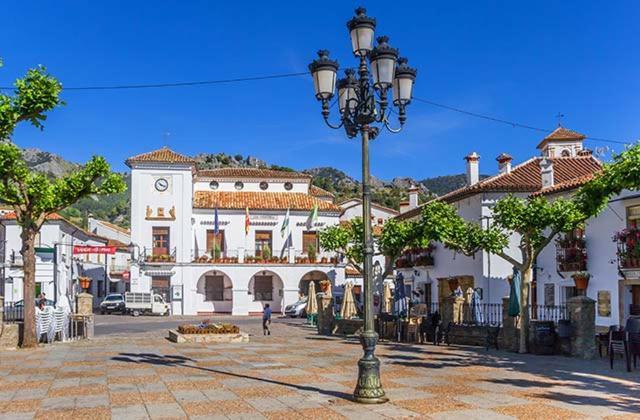 Apartamento Rural In&Ma-La Vida Es Hoy Grazalema Bagian luar foto